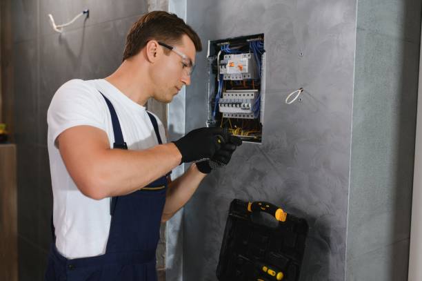 Best Emergency Electrical Repair  in Leavenworth, KS